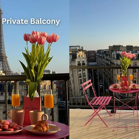 Eiffel Tower View Parigi